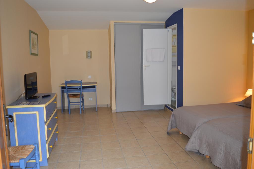 Côté Midi Chambre d'hôte Chaneins Extérieur photo
