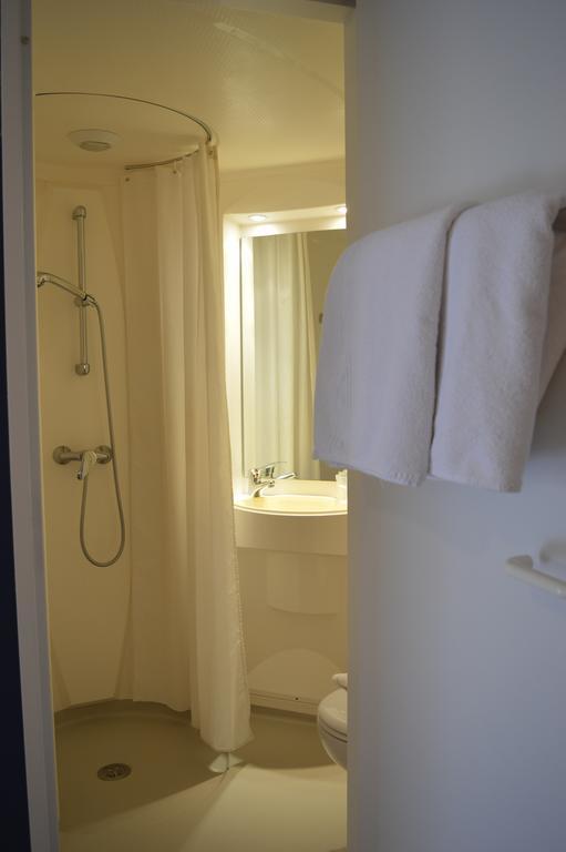 Côté Midi Chambre d'hôte Chaneins Extérieur photo